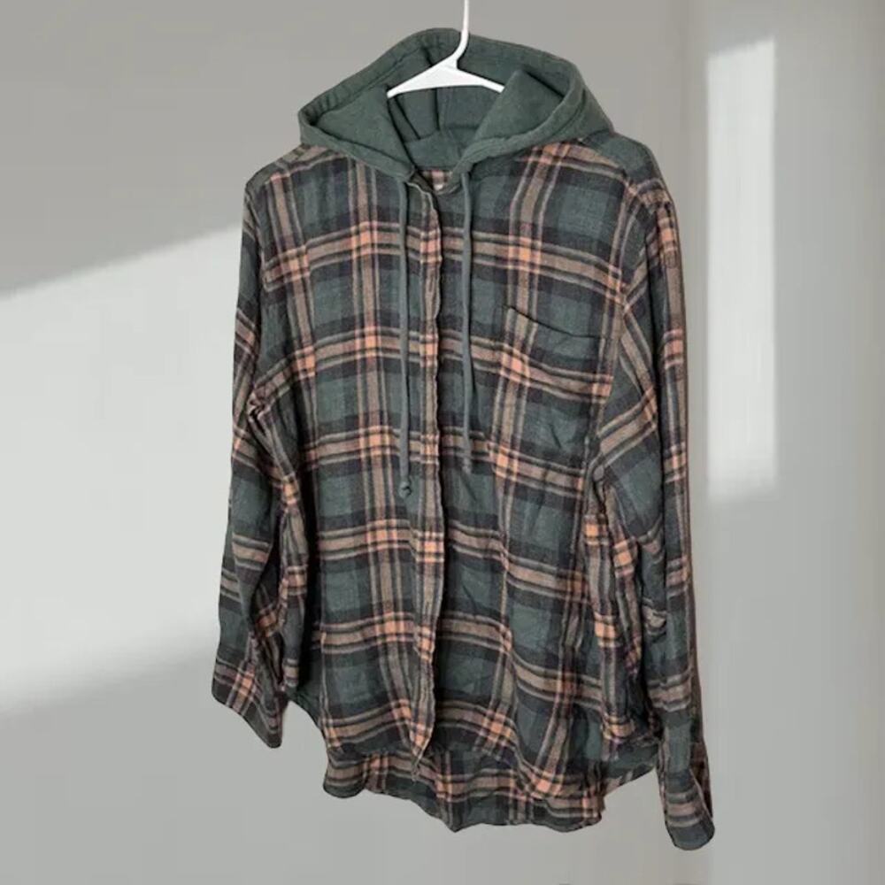 American Eagle Hooded Plaid Flannel Shirt Jacket(Women’s Large)